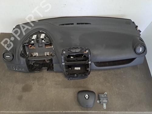 Used Dashboard RENAULT CLIO IV Grandtour (KH_) 1.5 dCi 90 (KHN3, KHN4) (90 hp) 28392870
