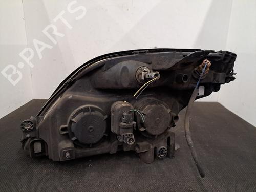 Used Right headlight Right headlight RENAULT SCÉNIC I MPV (JA0/1_, FA0_) 1.6 (JA00, JA16, JA15, JA19, JA1V, JA2B, JA2C, JA0B,... (107 hp) 30438510 30438510