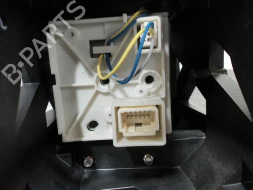 Used Gear lever NISSAN LEAF (ZE1) Electric (150 hp) 28410779