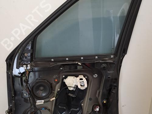 Right front door LAND ROVER RANGE ROVER SPORT I (L320) 3.6 D 4x4 | BP28390084C3 
