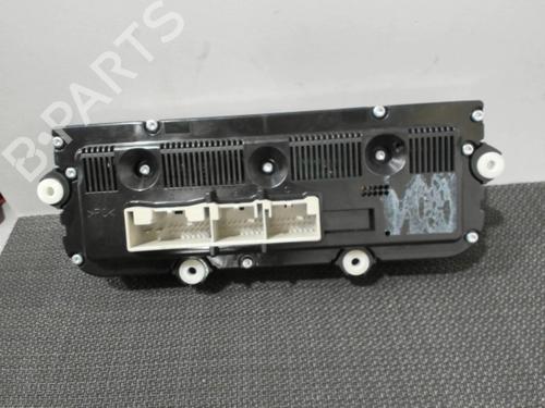 Used Climate control VW GOLF V (1K1) 1.9 TDI (105 hp) 28394352