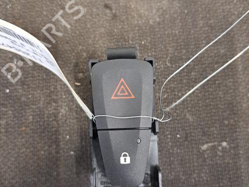 Used Warning switch RENAULT GRAND SCÉNIC III (JZ0/1_) 1.5 dCi (JZ09, JZ0D, JZ10, JZ14, JZ1G, JZ29, JZ2C) (110 hp) 30107684