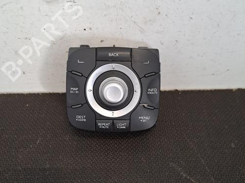 Used Switch RENAULT SCÉNIC III (JZ0/1_) 1.5 dCi (110 hp) 28401206