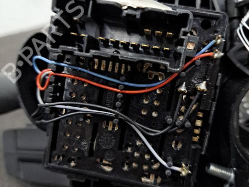 steering-column-stalk-renault-clio-iv-bh_-2012-2013-2014-2015-2016-2017-2018-2019-2020-2021-28404174 main image