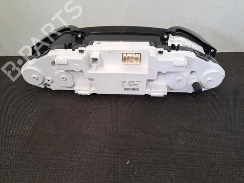 Used Instrument cluster Instrument cluster 28402661 28402661