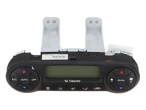 Used Climate control Climate control HYUNDAI ix35 (LM, EL, ELH) 2.0 CRDi (136 hp) 33945388 33945388