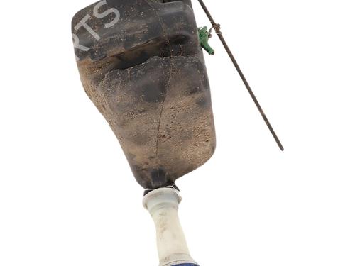 windscreen-washer-tank-citroen-saxo-s0-s1-1996-1997-1998-1999-2000-2001-2002-2003-2004-37470521 main image