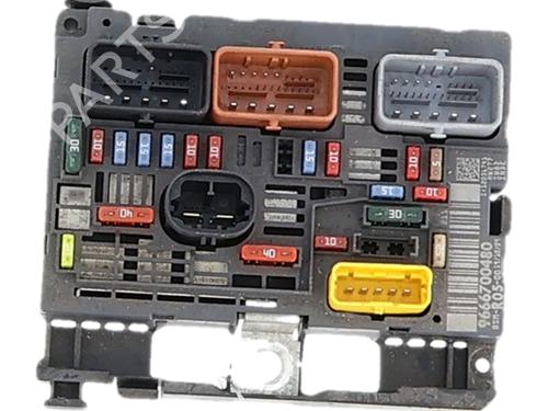 Fuse box PEUGEOT 308 CC (4B_) 1.6 16V | BP40118376E1 - Image 1
