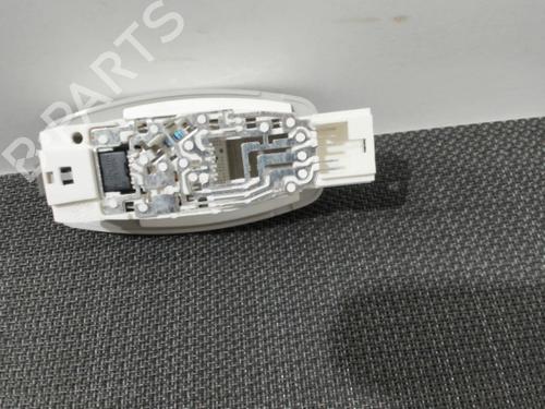 interior-roof-light-renault-kadjar-ha_-hl_-2015-28394334 main image