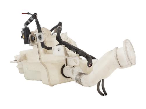 sprinklertank-mazda-2-hatchback-dl-dj-2014-33128623 main image