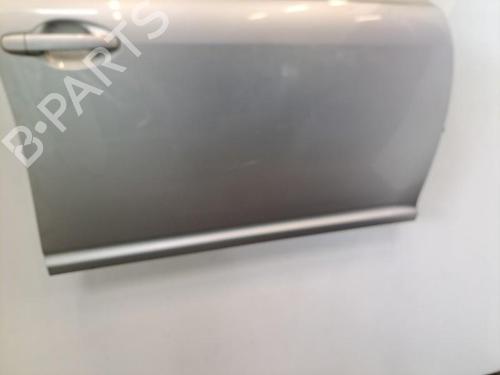 Used Right front door TOYOTA AVENSIS (_T25_) 2.0 D-4D (CDT250_, CDT250R) (116 hp) 28404754