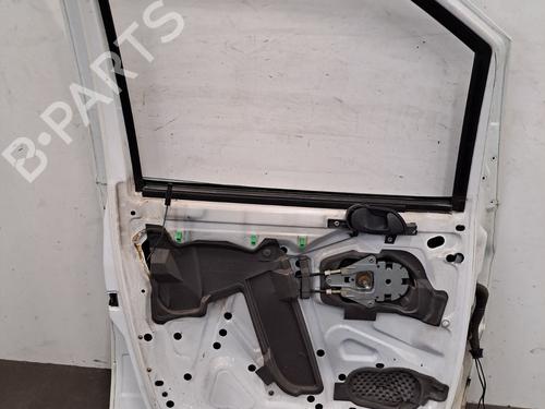 Used Left front door Left front door 32782699 32782699