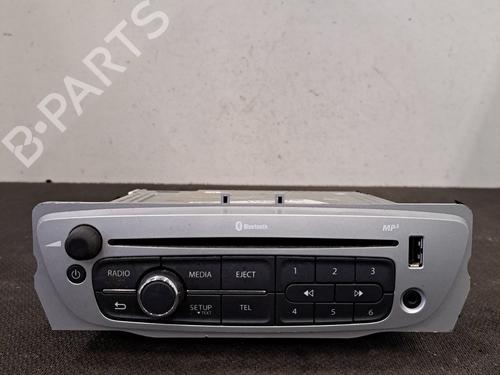 Bilradio RENAULT GRAND SCÉNIC III (JZ0/1_) 1.5 dCi (JZ09, JZ0D, JZ10, JZ14, JZ1G, JZ29, JZ2C) (110 hp) 30100987