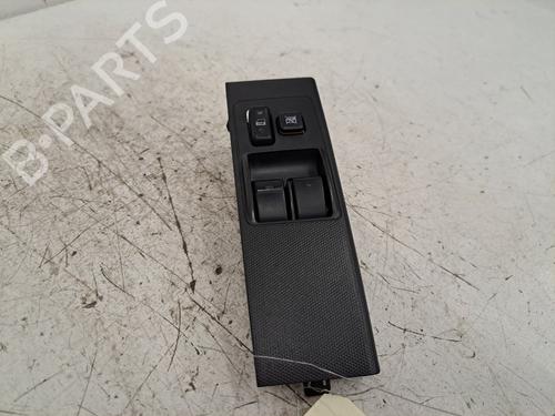 Used Left front window switch TOYOTA COROLLA Verso (ZER_, ZZE12_, R1_) 2.0 D-4D (CUR10_, CUR10R) (116 hp) 28403638