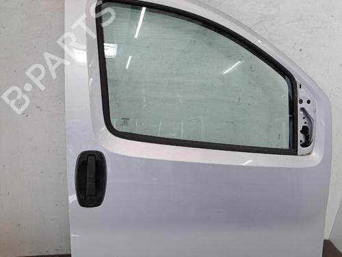 Used Right front door Right front door 37748900 37748900