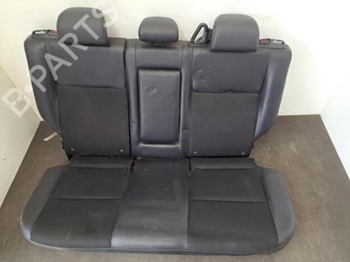 rear-seat-citroen-c4-aircross-2010-28398824 main image