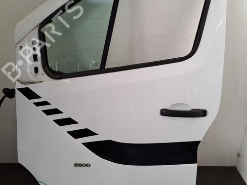 Used Left front door OPEL VIVARO B Van (X82) 1.6 CDTI (05) (146 hp) 31288405