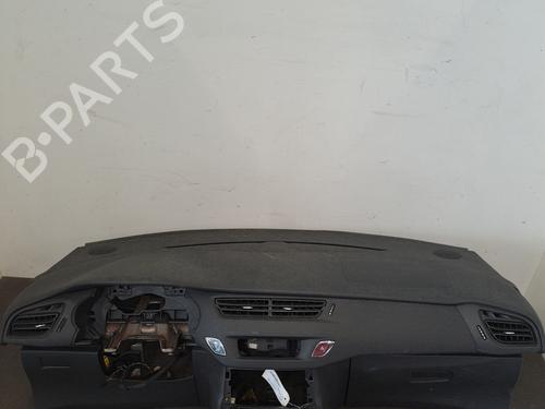 Used Dashboard CITROËN C3 II (SC_) 1.4 (73 hp) 29129555