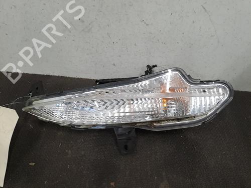 Used Right front indicator PEUGEOT 308 II (LB_, LP_, LW_, LH_, L3_) 1.2 THP 130 (131 hp) 30153433