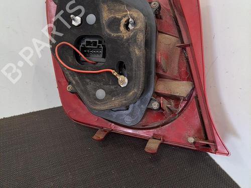 Używane Lampa tylna prawa FIAT STILO (192_) 1.4 16V (192AXH1B, 192BXH1B) (95 hp) 28400214