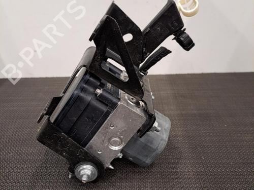 Used ABS pump RENAULT TWINGO III (BCM_, BCA_) 0.9 TCe 95 (92 hp) 28393523