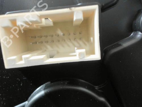 Used Instrument cluster Instrument cluster 28410571 28410571