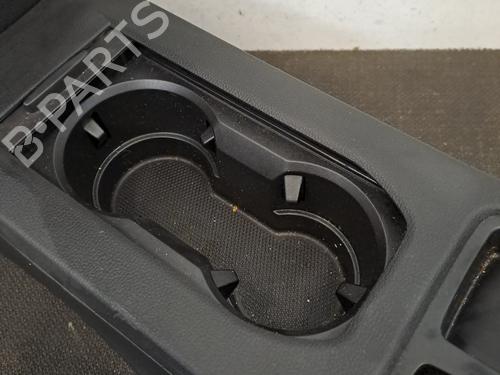 Used Middle console Middle console RENAULT CLIO V (B7_) 1.3 TCe 130 (B7MF) (131 hp) 29268551 29268551