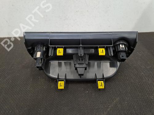 Switch CITROËN C4 CACTUS 1.5 BlueHDi 100 | BP28397783I30 
