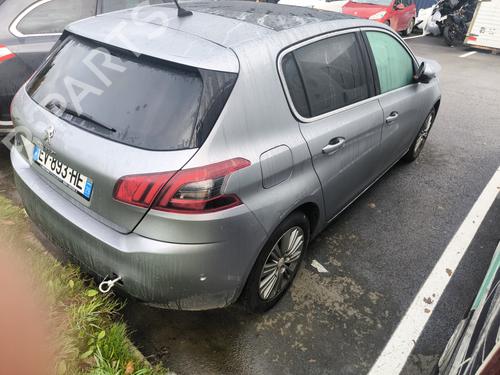 Brugte PEUGEOT 208 II (UB_, UP_, UW_, UJ_) e-208 (136 hp) 4373390
