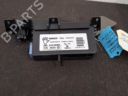 Card reader RENAULT ESPACE IV (JK0/1_) 2.0 dCi (JK03, JK04, JK1C, JK1G, JK1J, JK1K) | BP28408743E4 
