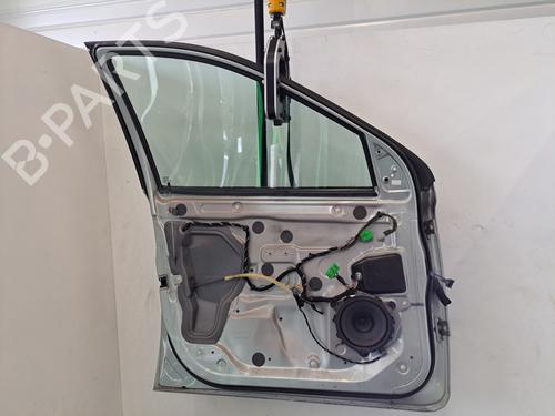 Left front door VOLVO XC90 I (275) D5 AWD | BP28398324C2 