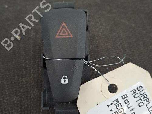 Used Warning switch RENAULT MEGANE III Grandtour (KZ0/1) 1.5 dCi (KZ09, KZ0D, KZ1G, KZ29, KZ14, KZ1W, KZ10, KZ1F,... (110 hp) 28403005