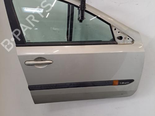 Used Right front door RENAULT LAGUNA II (BG0/1_) 1.9 dCi (107 hp) 28409720