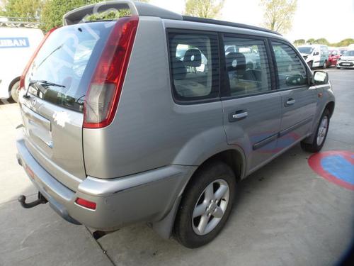 Grille NISSAN X-TRAIL I (T30) 2.2 Di 4x4 | BP28400202C40 