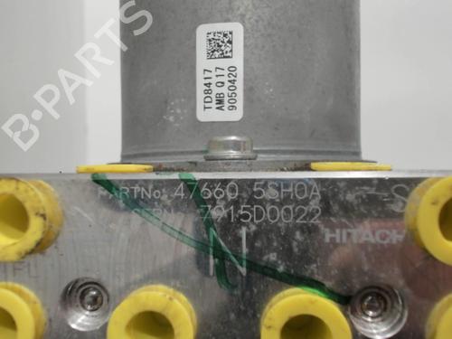 Used ABS pump NISSAN LEAF (ZE1) Electric (150 hp) 28410784