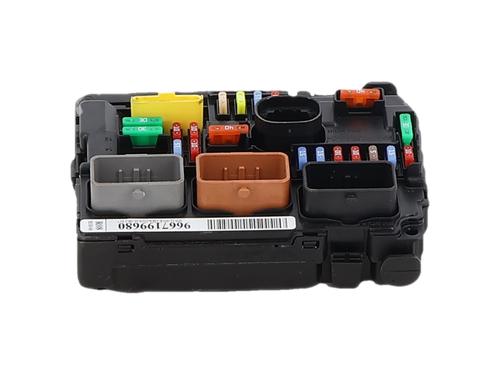 Fuse box CITROËN C3 II (SC_) 1.2 VTi 82 | BP38091946E1 - Image 4