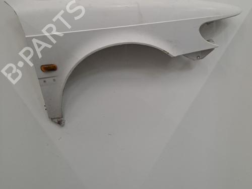 Used Right front fenders SAAB 900 II 2.3 -16 (150 hp) 28404440