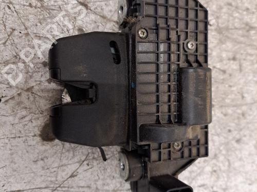 Used Tailgate lock PEUGEOT 3008 I MPV (0U_) 1.6 HDi (114 hp) 28409236