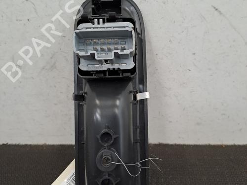 Used Left front window switch Left front window switch RENAULT TWINGO II (CN0_) 1.2 16V (CN04, CN0B) (75 hp) 28694810 28694810