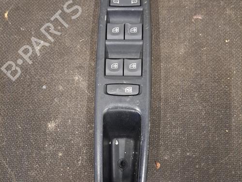 Used Left front window switch RENAULT SCÉNIC III (JZ0/1_) 1.5 dCi (110 hp) 30533433