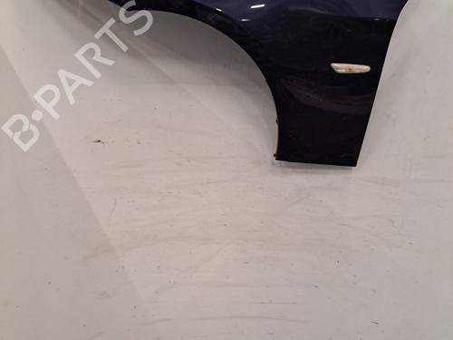 Guarda-lamas esquerdo BMW 3 (E90) 318 d (122 hp) 31755224