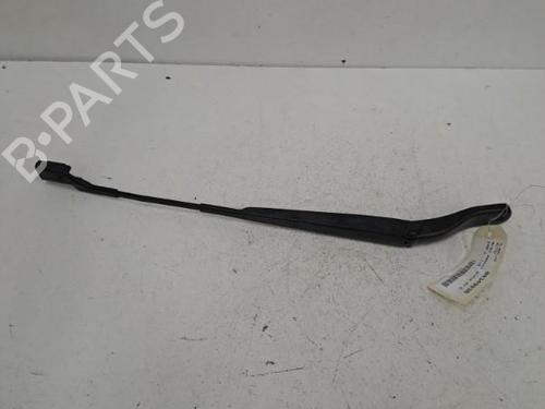 Used Front windshield wiper arm PEUGEOT 208 II (UB_, UP_, UW_, UJ_) 1.2 PureTech 75 (75 hp) 28407528
