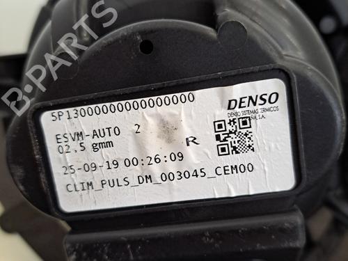 Used Heater blower motor Heater blower motor PEUGEOT 3008 II SUV (MC_, MR_, MJ_, M4_) 1.2 THP/ PureTech 130 (MRHNSM, MRHNSU, MRHNSJ, MRHNYW,... (131 hp) 28407081 28407081