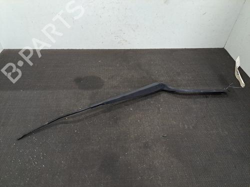Used Front windshield wiper arm RENAULT TWINGO III (BCM_, BCA_) 1.0 SCe 75 (73 hp) 28407211