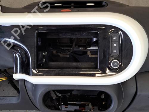 Dashboard RENAULT TWINGO III (BCM_, BCA_) 1.0 SCe 65 (BCMJ) | BP33709669C46 - Image 6