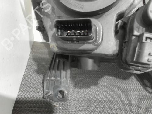 Used Left headlight Left headlight RENAULT MODUS / GRAND MODUS (F/JP0_) 1.5 dCi (FP0F, JP0F) (86 hp) 28393722 28393722