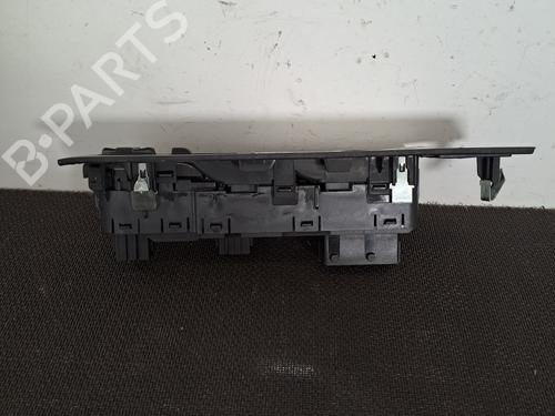 Used Left front window switch Left front window switch CITROËN C4 Picasso II 1.6 BlueHDi 120 (120 hp) 28390064 28390064