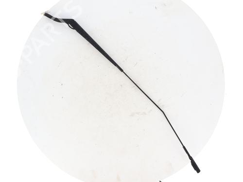Used Front windshield wiper arm CITROËN C3 III (SX) 1.5 BlueHDi 100 (SXYHYP, SXYHTU) (102 hp) 32413206