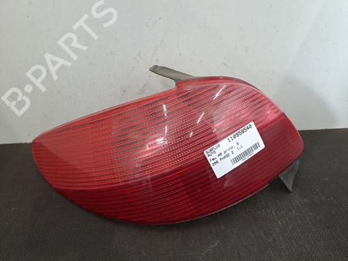 Venstre baglygte PEUGEOT 206 Hatchback (2A/C) 1.1 i (60 hp) 28676813