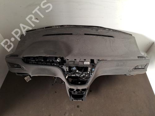 Dashboard PEUGEOT 208 I (CA_, CC_) 1.2 VTI 82 | BP29587645C46